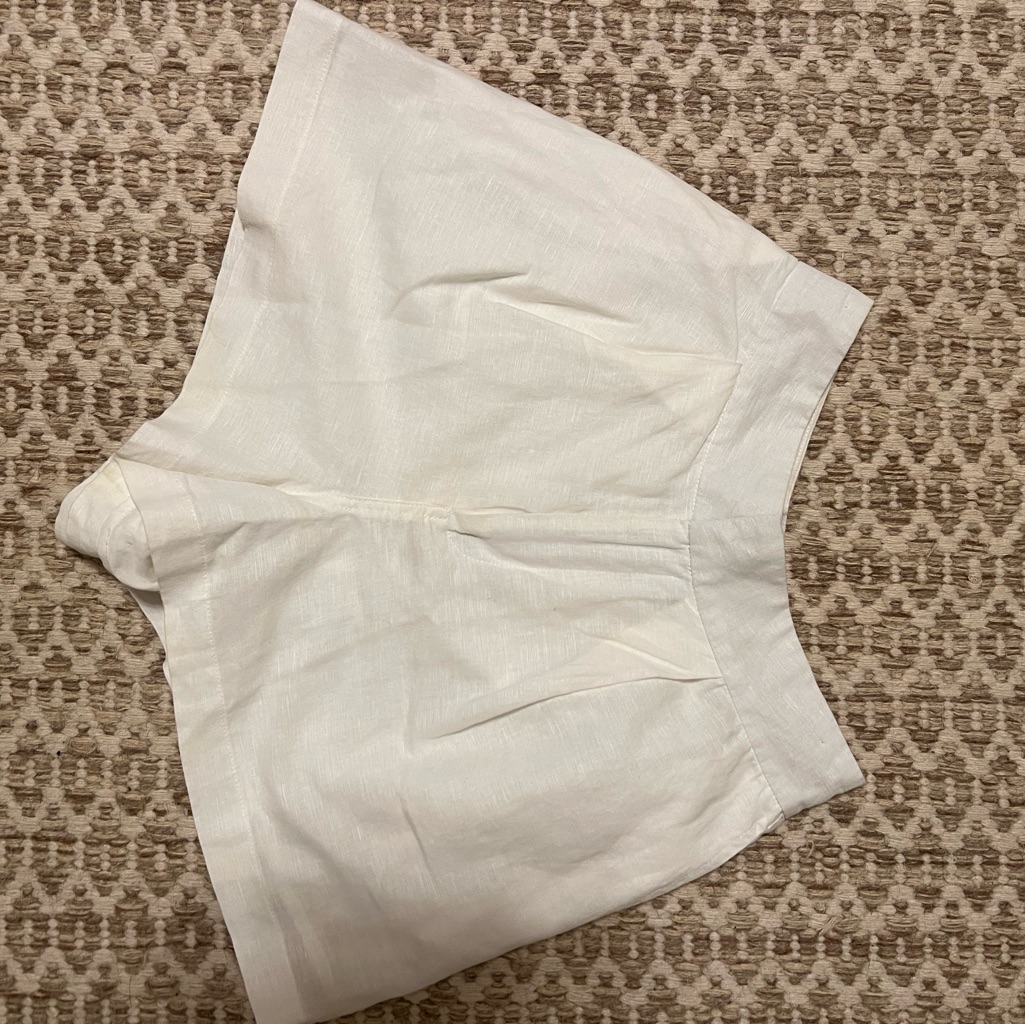 Minkpink White Linen High Waist Shorts